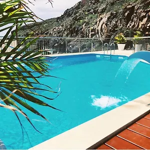 Tapahuga Apartment